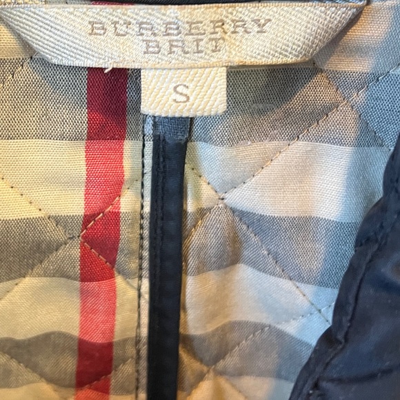 Burberry Quilted Jacket - Picture 2 of 3